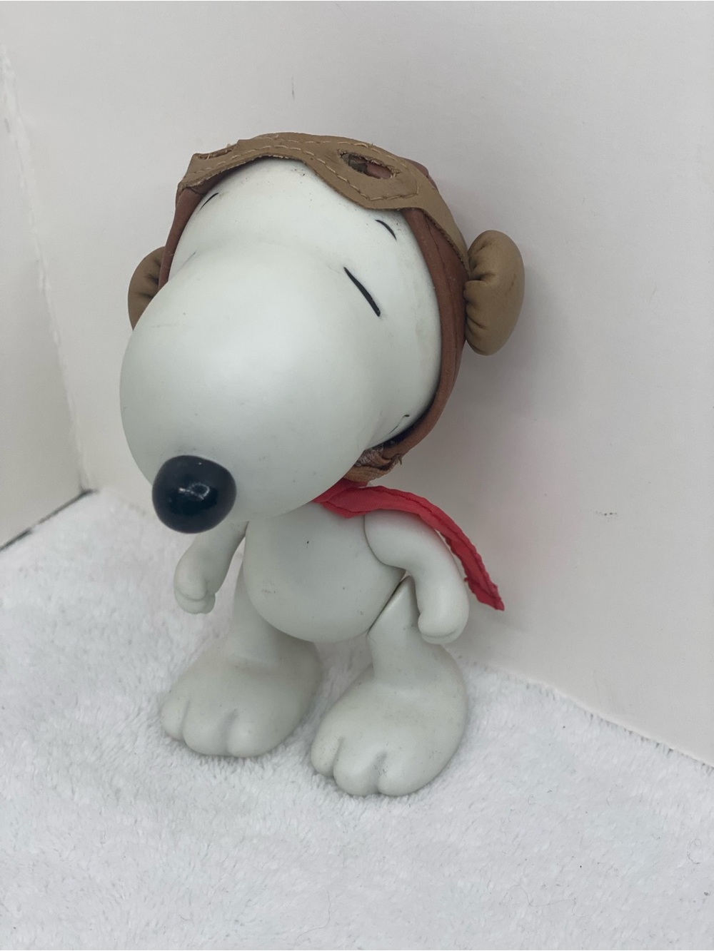 Hallmark Peanuts Gallery 2000 Snoopy Flying Ace Jointed Figurine 12437 Limited